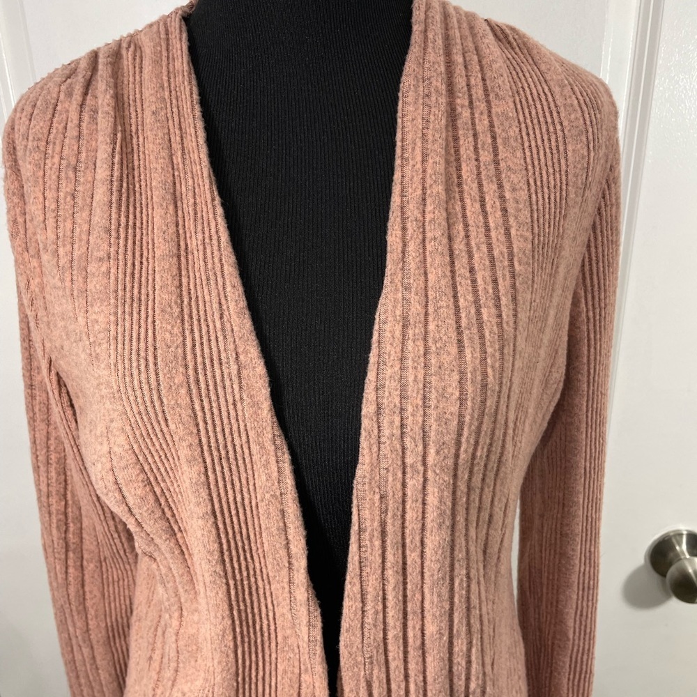 Emory Rose Women's Pink Ribbed Sweater Size Medium CB-111 - Picture 2 of 6